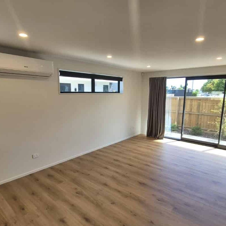 Executive Townhouse – Exceptional Convenience - Photo 1