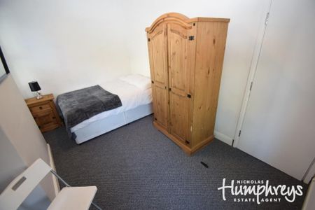 5 bedroom terraced house to rent - Photo 4