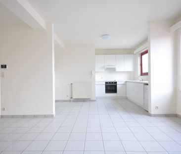 Instapklaar appartement langsheen invalsweg naar Ronse - Photo 3