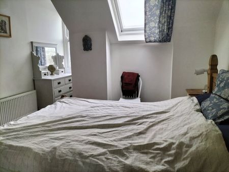 2 Bed Maisonette, Wakefield Road, BN2 - Photo 3