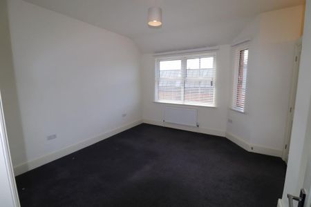 2 bedroom terraced house to rent - Photo 3