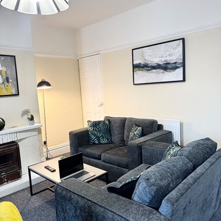 2 Bed Terraced House, Coniston Avenue, IG11 - Photo 1