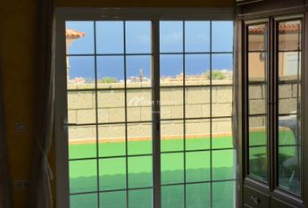 Chalet pareado · Alquiler a largo plazo ·