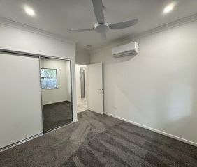 Modern Executive Home - Photo 6