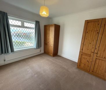 3 bedroom semi-detached house to rent - Photo 6