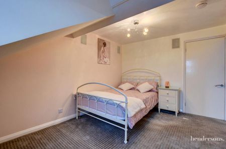 4 bedroom villa to rent - Photo 3