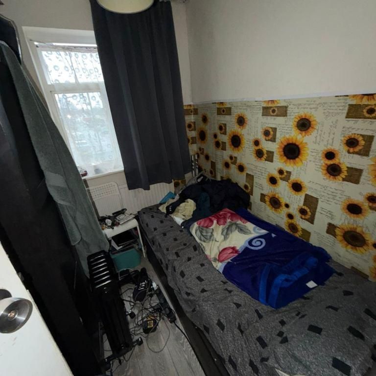 5 bedroom house to rent - Photo 1