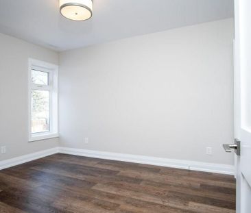 For Lease - 256 Annette Street Unit# Upper, Toronto, Ontario - Photo 1