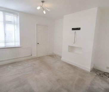 2 bed lower flat to rent in NE6 - Photo 4