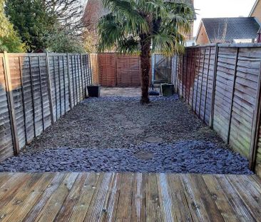 2 bedroom terraced house to rent - Photo 2