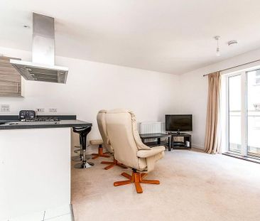 4 bedroom terraced house to rent - Photo 2