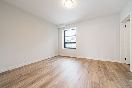 For Lease - 555 Sanatorium Road Unit# 206, Hamilton, Ontario - Photo 2