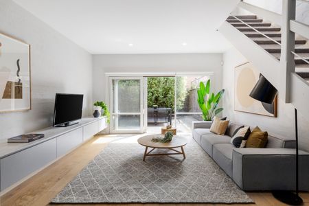 69 Hornby Street, Prahran VIC 3181 - House For Rent | Domain - Photo 2