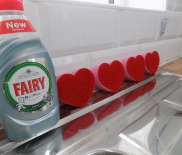 3 bedroom Flat To Let - Photo 6