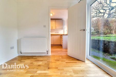 3 bedroom semi-detached house to rent - Photo 2