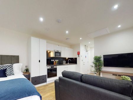 Studio to rent - Photo 2