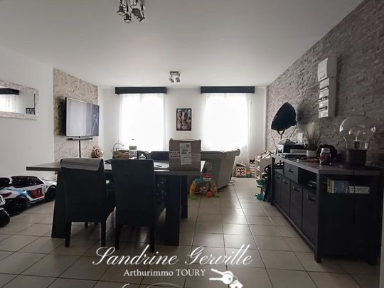 Location Appartement 4 pièces 105 m2 à Janville-en-Beauce - Photo 1