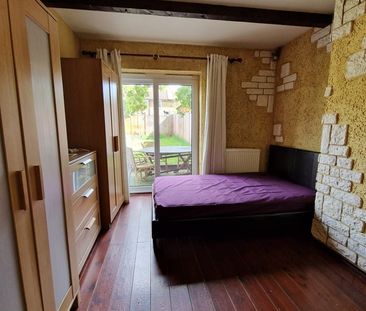 Room in a Shared House, Moorside Road, BR1 - Photo 3