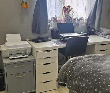 Bilton Road, Perivale, UB6 - Photo 4