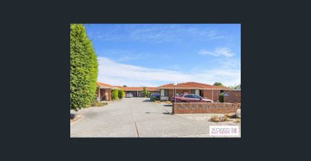 Charming Noranda Villa - Photo 4