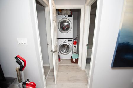 Cozy 1 Bedroom + Den Lower Unit in St. Catharines! - Photo 5