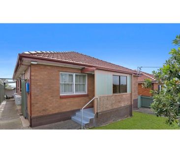 34 Newcastle Street, Cringila, NSW 2502 - Photo 4