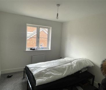 3 bedroom semi-detached house to rent - Photo 4