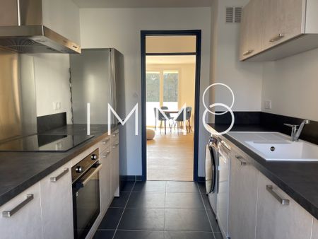 Location Appartement 3 pièces 62m² MARSEILLE 5ème - Photo 4