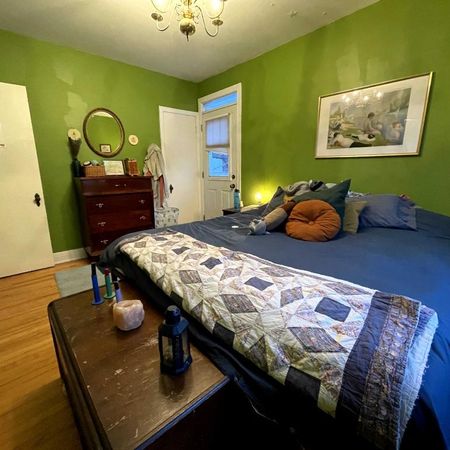 Grand 7½ lumineux avec jardin – Villeray – 10 min métro Jean-Talon – 1500 pi² - Photo 3