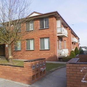 8 / 29 Hemmings Street, Dandenong - Photo 2