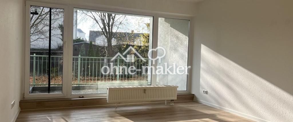 Erstbezug nach umfangreicher Modernisierung - Schicke 2R-Wohnung mit Balkon und EBK - Foto 1