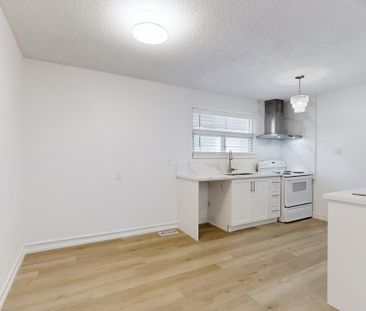 For Lease - 25 Mid Pines Road, Toronto, Ontario - Photo 4