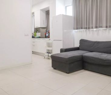 1-bedroom apartment for rent in Chamberi, Madrid - Photo 1