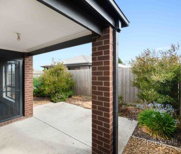 13 Mia Street, Alfredton - Photo 3