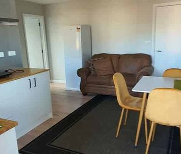 Fresh start for its next occupants - Photo 2