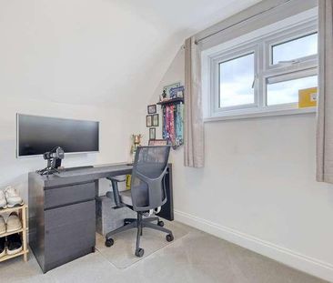 Gascoigne Way, Billericay, CM11 - Photo 2