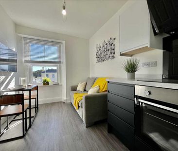 2 bedroom apartment to rent - Photo 2