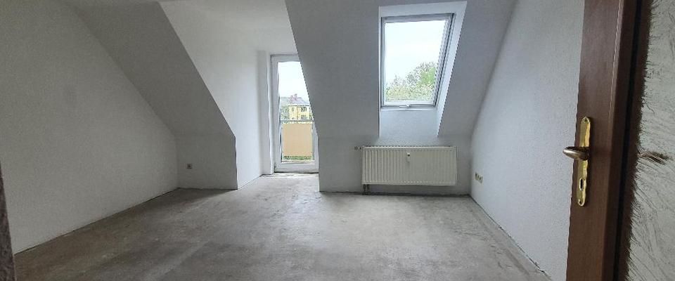 Hübsche Dachgeschoss-Maisonettewohnung mit Balkon und Stellplatz - Foto 1