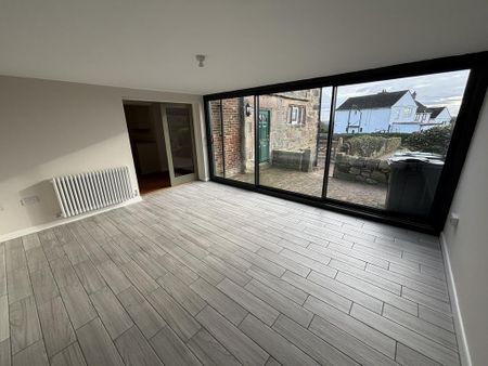 3 bedroom detached house to rent - Photo 4