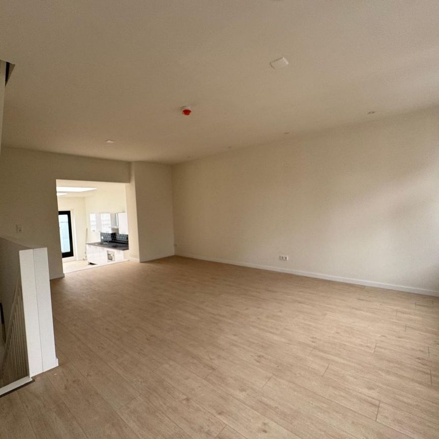 Huis te huur: Stationsstraat 19 4551 EK Sas van Gent - Foto 1