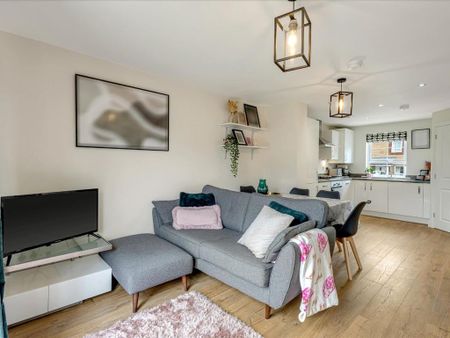 2 bedroom semi-detached house to rent - Photo 2