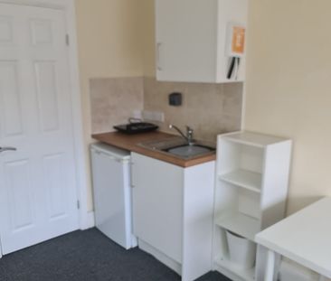 Room in a Shared House, Friars Road, CV1 - Photo 6