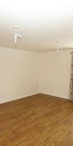 3 bedroom apartment to rent - Photo 4