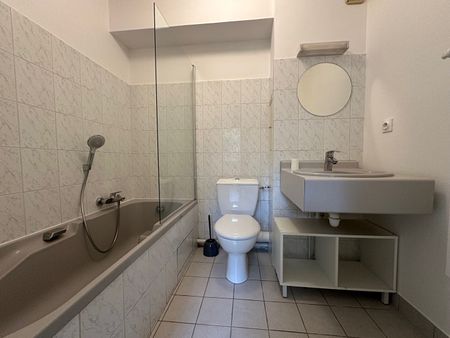 Location Appartement 2 pièces 28m² - Photo 3