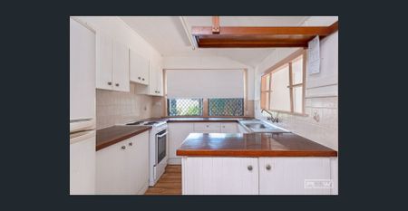 2 bedroom home in Yeppoon CBD! - Photo 2