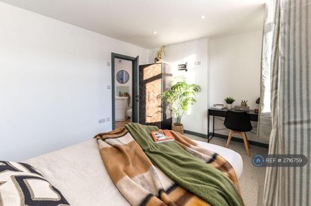 1 bedroom in a house share to rent - Photo 5