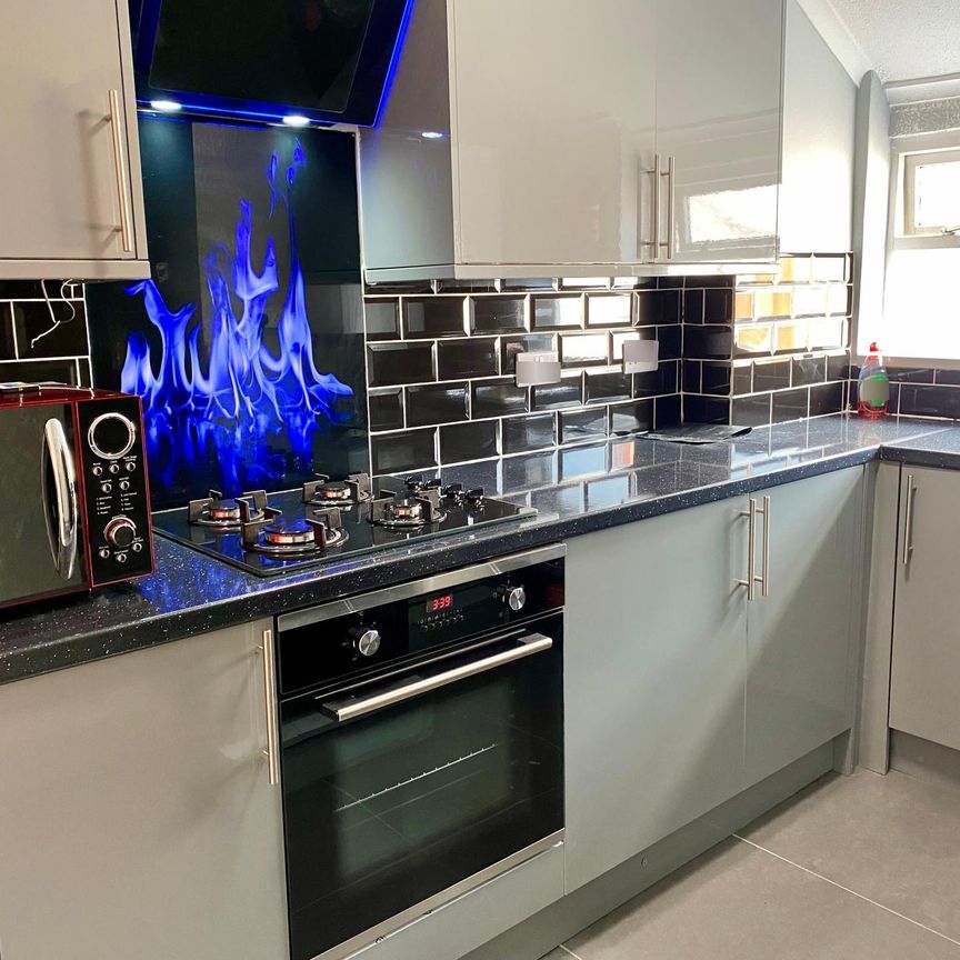 Erleigh Road - Photo 1