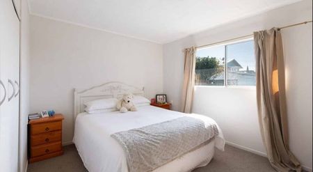 Comfy private 2brm townhouse - Photo 2