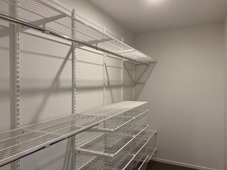 Stylish new build - Photo 4