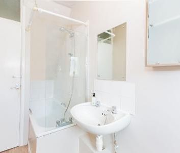 Hart Street, Lenton, Nottingham, NG7 - Photo 5